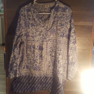 *Final markdown* CATO Cream and Bluepatterned top